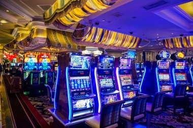 Red Tiger slot game interface on ayahqq platform